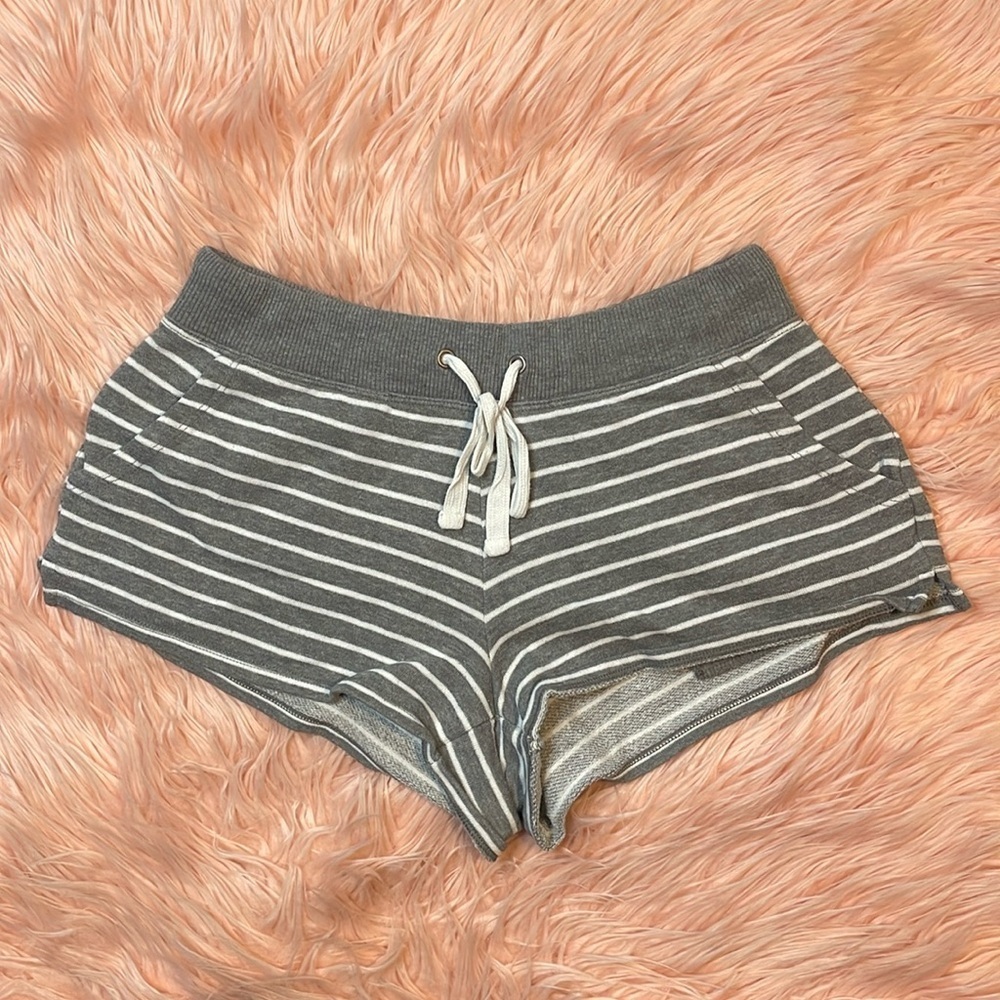 Aerie Gray & White Stripe‎ Woman’s Shorts Size Small